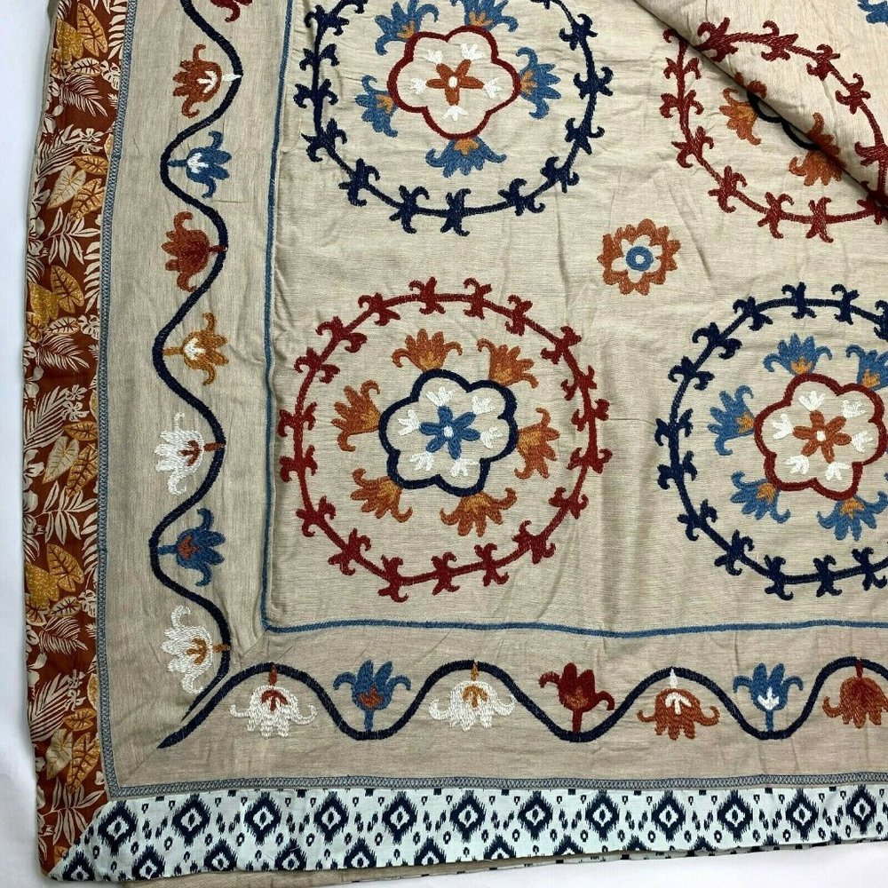 Embroidered Duvet Cover and 1 Sham NWT - Picture 7 of 12